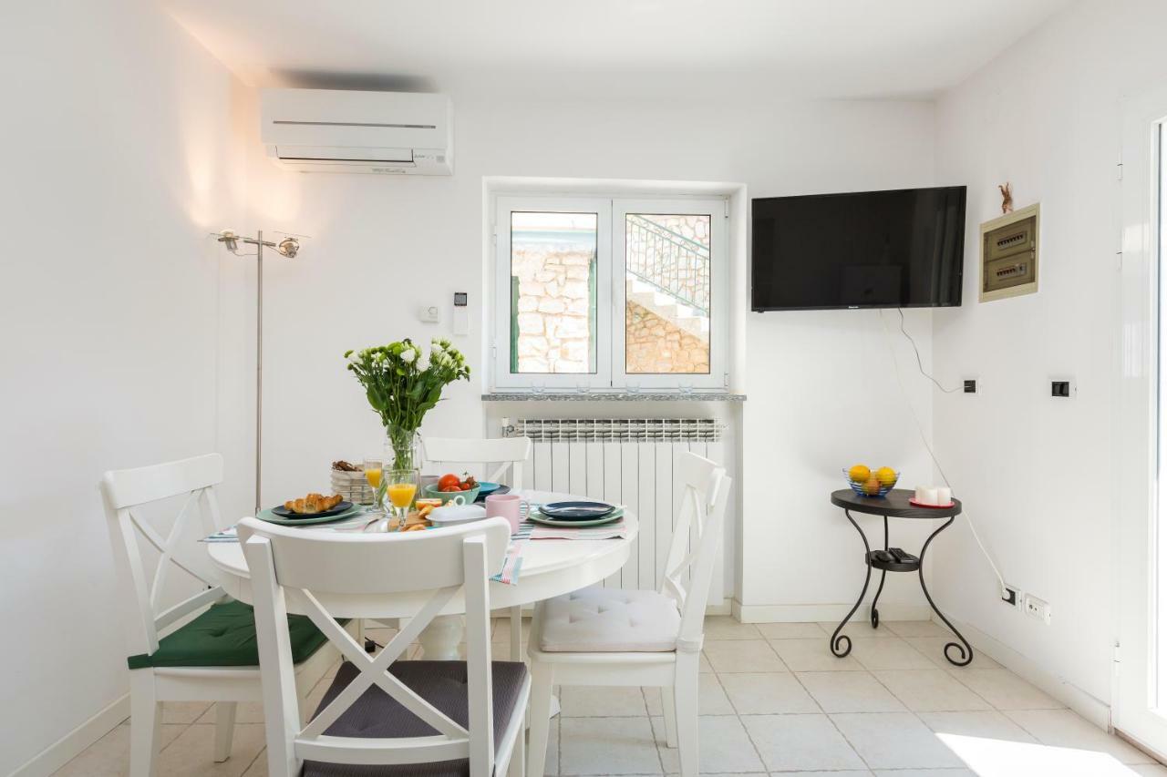 Apartments Antje Veli Lošinj Екстериор снимка