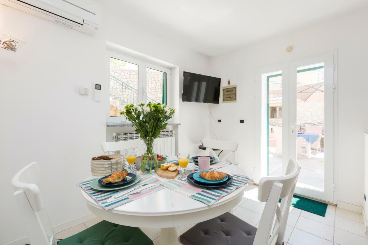 Apartments Antje Veli Lošinj Екстериор снимка